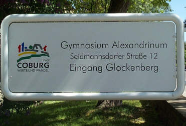 Eingangsschild am Glockenberg