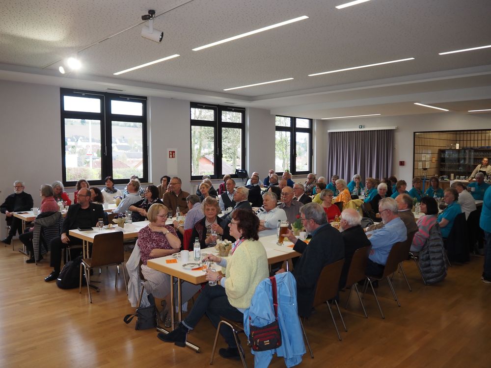 Blick in den Saal